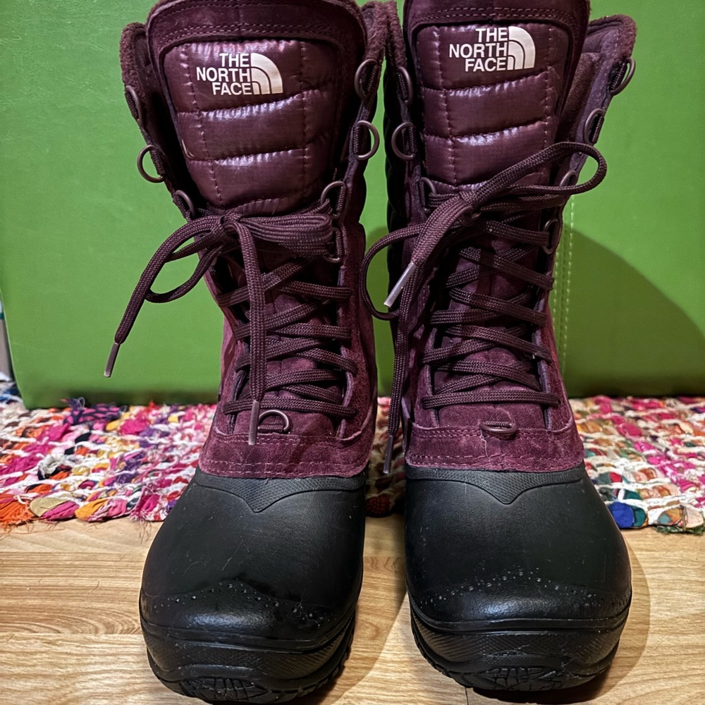 The North Face Women’s Thermoball Utility Mid Snow Boot - Boysenberry